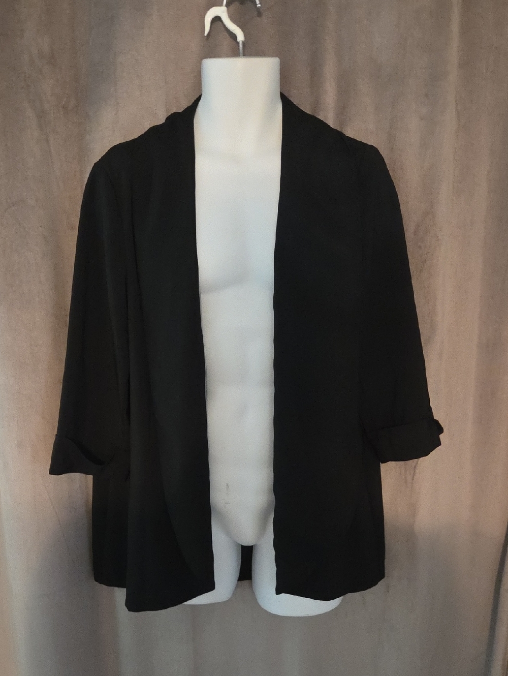1x Classic Black Open-Front Women's Blazer - Timeless Layering